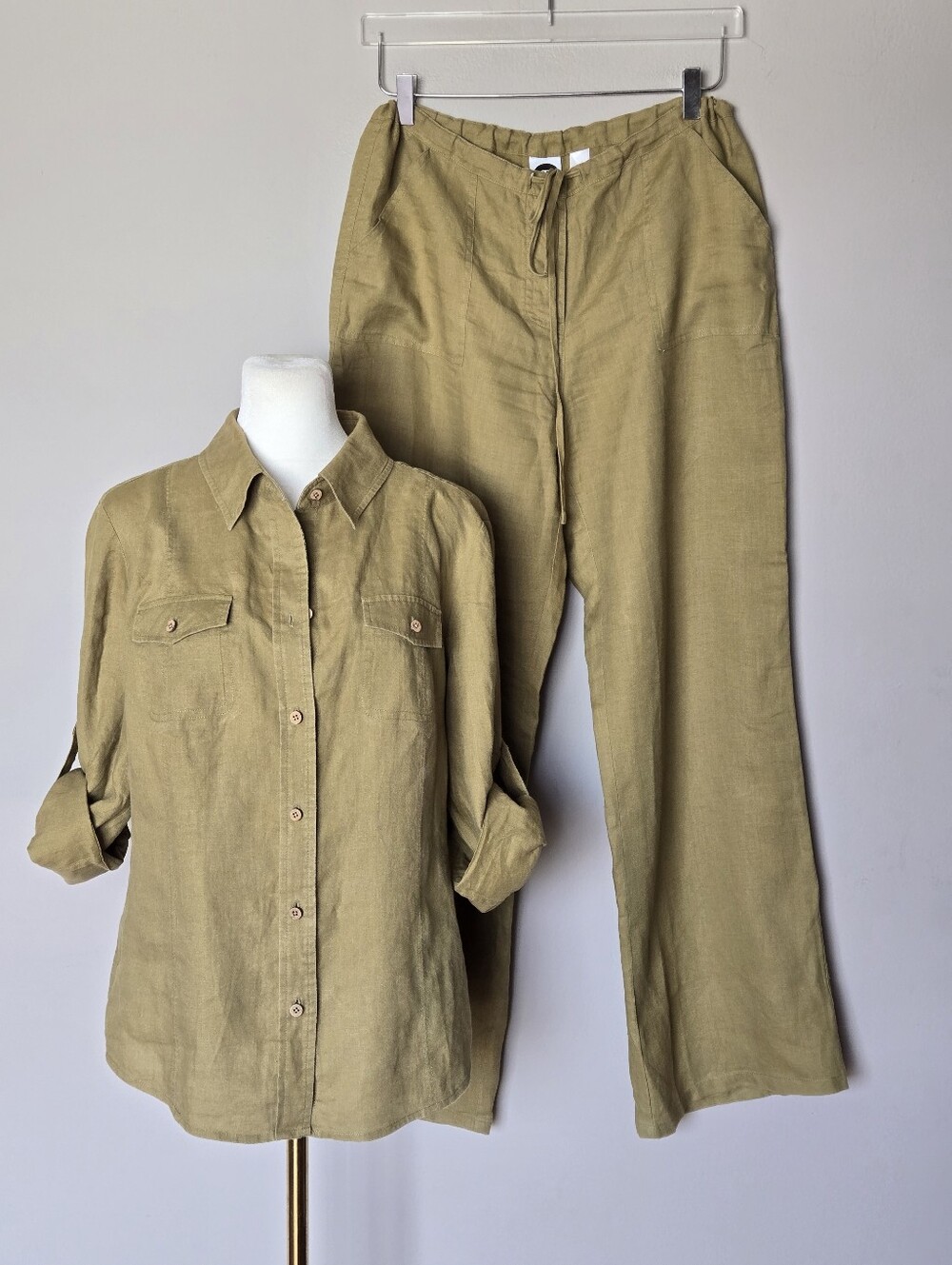 Saks Fifth Avenue Women's Olive Linen Button-Up Shirt & Wide-Leg Pants Set M - Picture 2 of 13